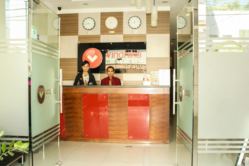 Vindhika Hotel Makassar Exterior foto