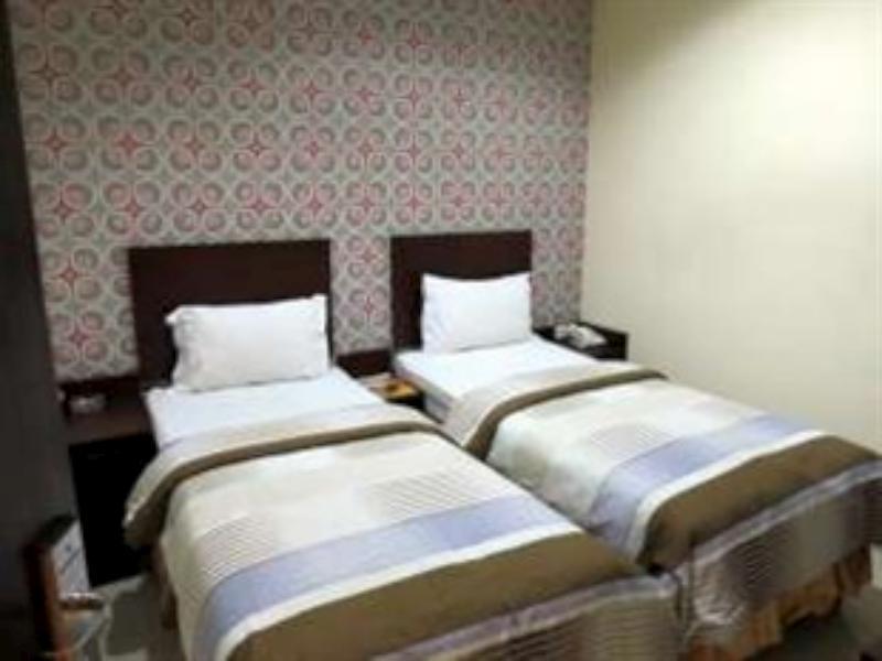 Vindhika Hotel Makassar Exterior foto